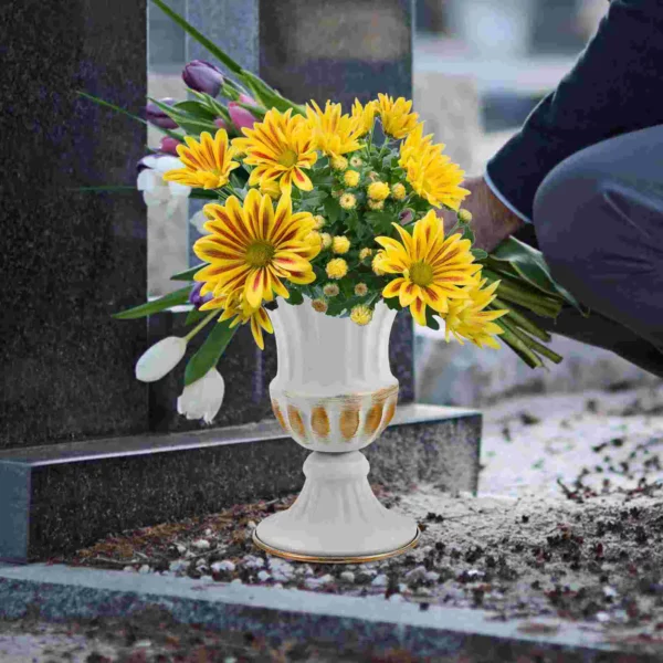 2 Pcs Cemetery Vase Set - Exquisite Artificial Flower Personalized Decor for Memorial, Graveyard