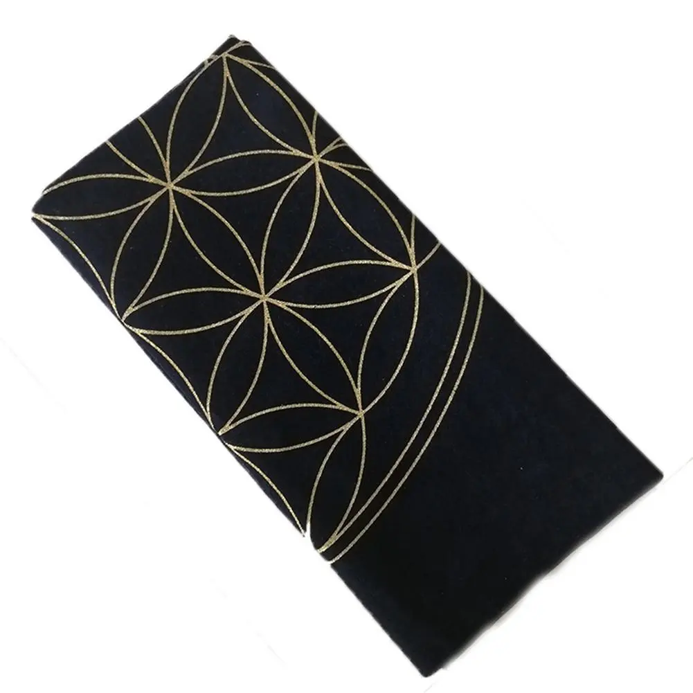 Crystal Lattice Tarot Card Tablecloth - Velvet Divination Altar Cloth for Fortune Telling, Astrology, and Oracle Cards - The Flower Of Life Design